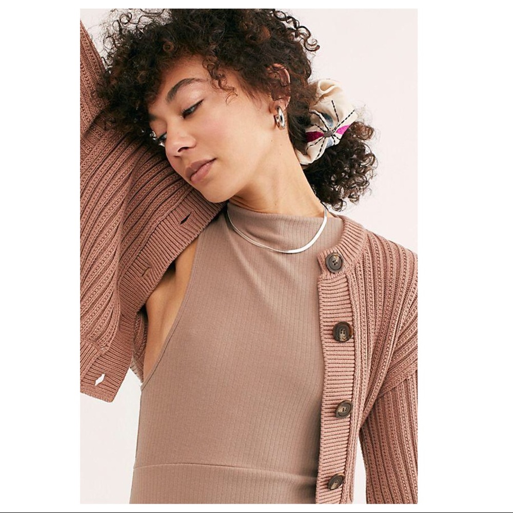 ❗️6-HOUR SALE❗️FREE PEOPLE LUXE KNIT CARDI A2C - Picture 2 of 16